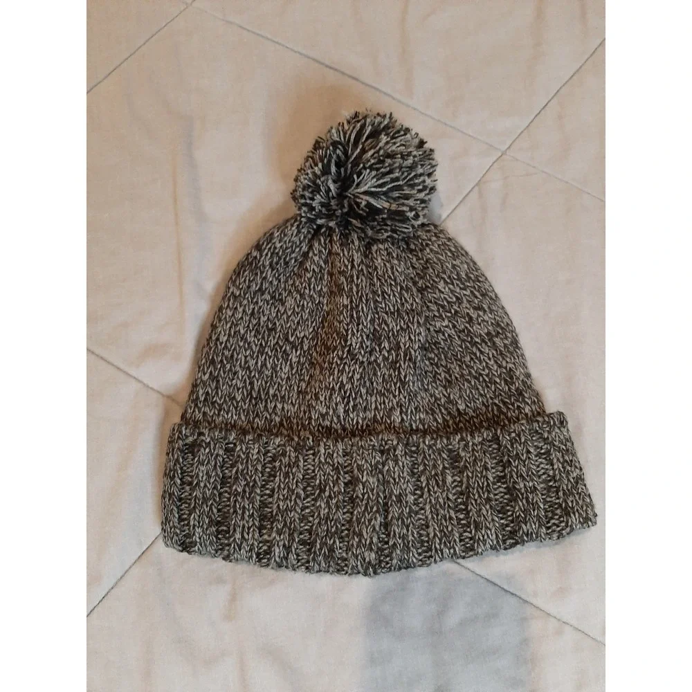 Adidas Beanie Unisex One‎ Size Gray Pom Pom Knit Winter Warm Acrylic